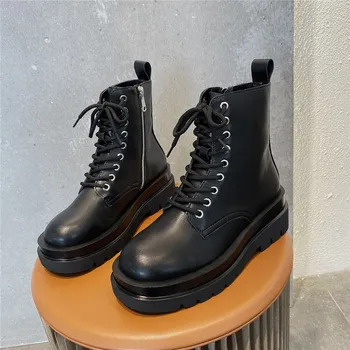 online Martin Boot Mulheres 2020 Outono Inverno Nova Moda De Couro Goth Quente Plana Botas Curtas Femininas Casuais Mais Preto Curto Boot