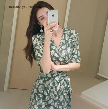 

2020 spring and summer new green printed v-neck floral wrap dress women's slim-fit one-piece holiday dress slimming