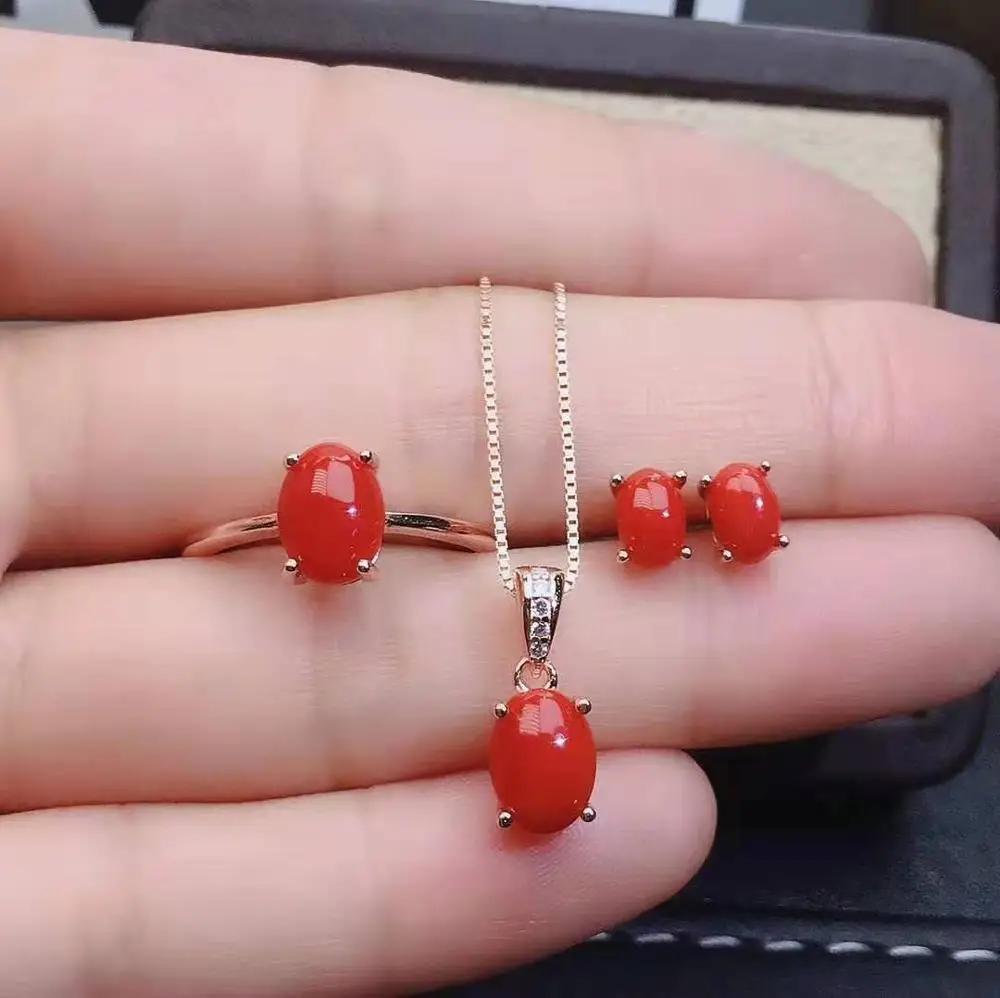 Классический комплект из сережек и колец красного кораллового цвета S925 |