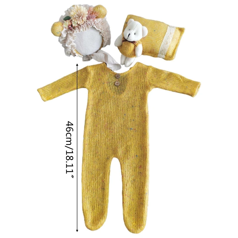 newborn photography with parents 4 Pcs/Set Baby Clothes Newborn Photography Props Baby Romper Jumpsuit Hat Pillow Set With Cute Bear Doll Photo Shooting Outfits Baby Souvenirs hot