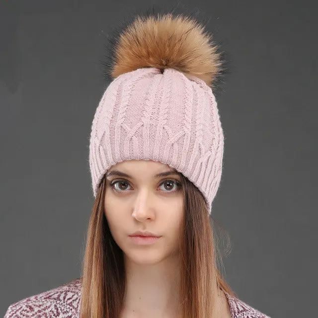Женская двухслойная вязаная шерстяная шапка зимние теплые шапки из натурального меха енота женские шапки с помпоном Дамская мешковатая шапка для женщин - Цвет: Pink A