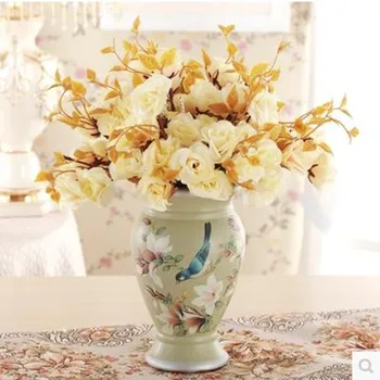 

EURAMERICAN STYLE CERAMIC FLOWER VASES, CERAMIC ARTS AND CRAFTS IN LIVING IN ADORNMENT, MARRIED TO DECORATE A ROOM