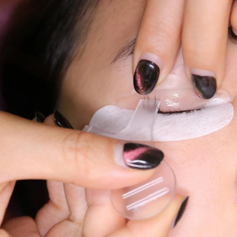 

Silicone Eyelash Perming Curler Shield Pads for Eyelash Extension Grafting Eyelashes Tool Easy to Use