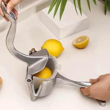 

Press Manual Juicer Lemon Orange Citrus Juicer Kitchen Accessories Household Multi-functional Mini Portable Blender Kitchen Tool