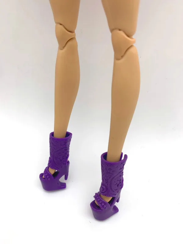Новые стильные кукольные туфли, игрушечные сапожки, обувь, аксессуары для кукол BB 1:6 A118 - Цвет: a pair of shoes