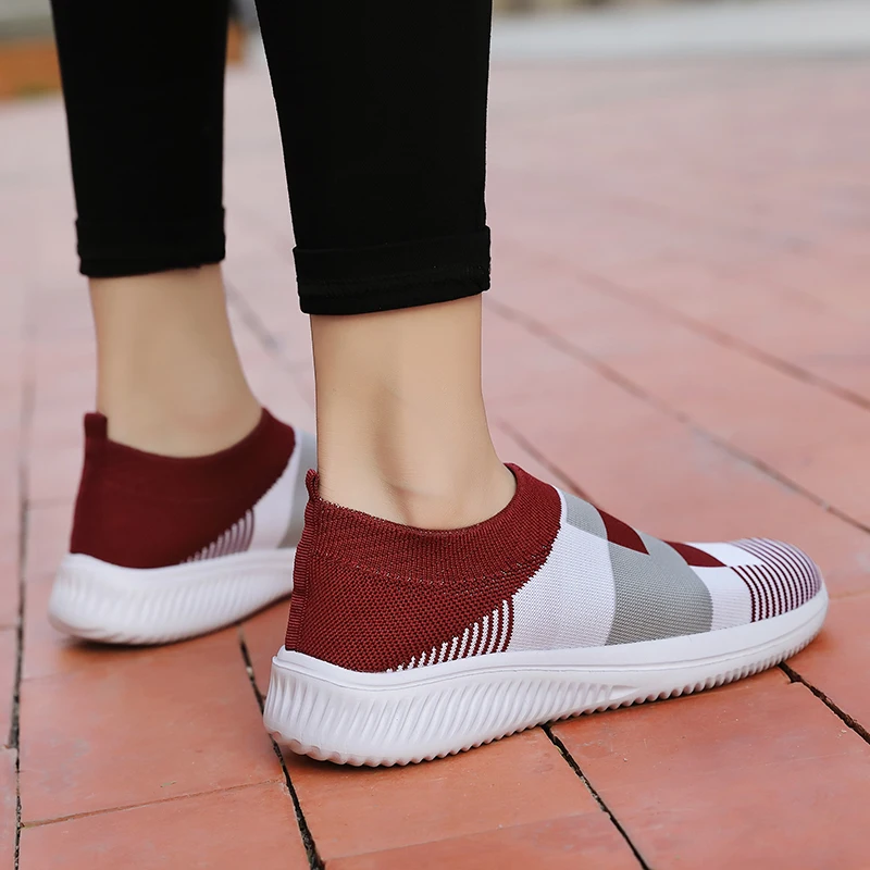 Теннисные туфли tenis feminino женские кроссовки в полоску с окантовкой спортивные