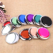 Компактное зеркало с кристаллом и гравировкой логотипа на заказ, карманное зеркало для макияжа, рекламный товар, корпоративный подарок для женщин, девушек, 50 шт