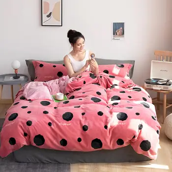 

Milk velvet Bedding Set Pink Bed Set Black wave point Duvet Cover Set Bed Sheet Pillowcases Queen King size bed