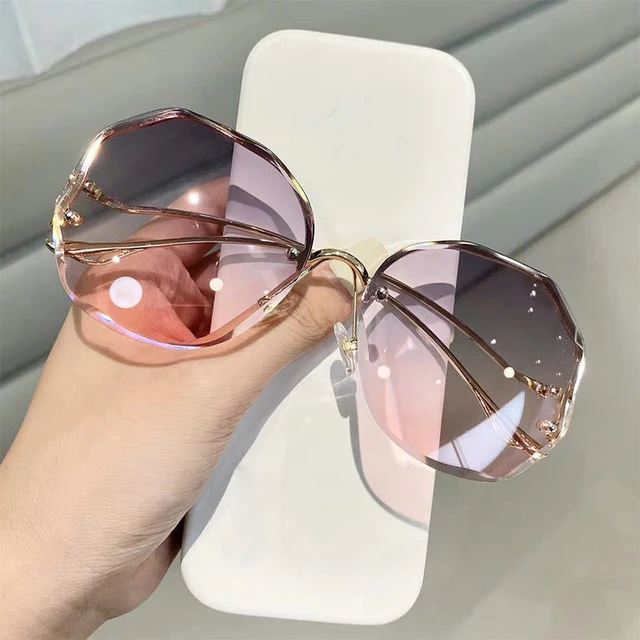 Fashion Tea Gradient Sunglasses Women Ocean Water Cut Trimmed Lens Metal Curved Temples Sun Glasses Female UV400 5