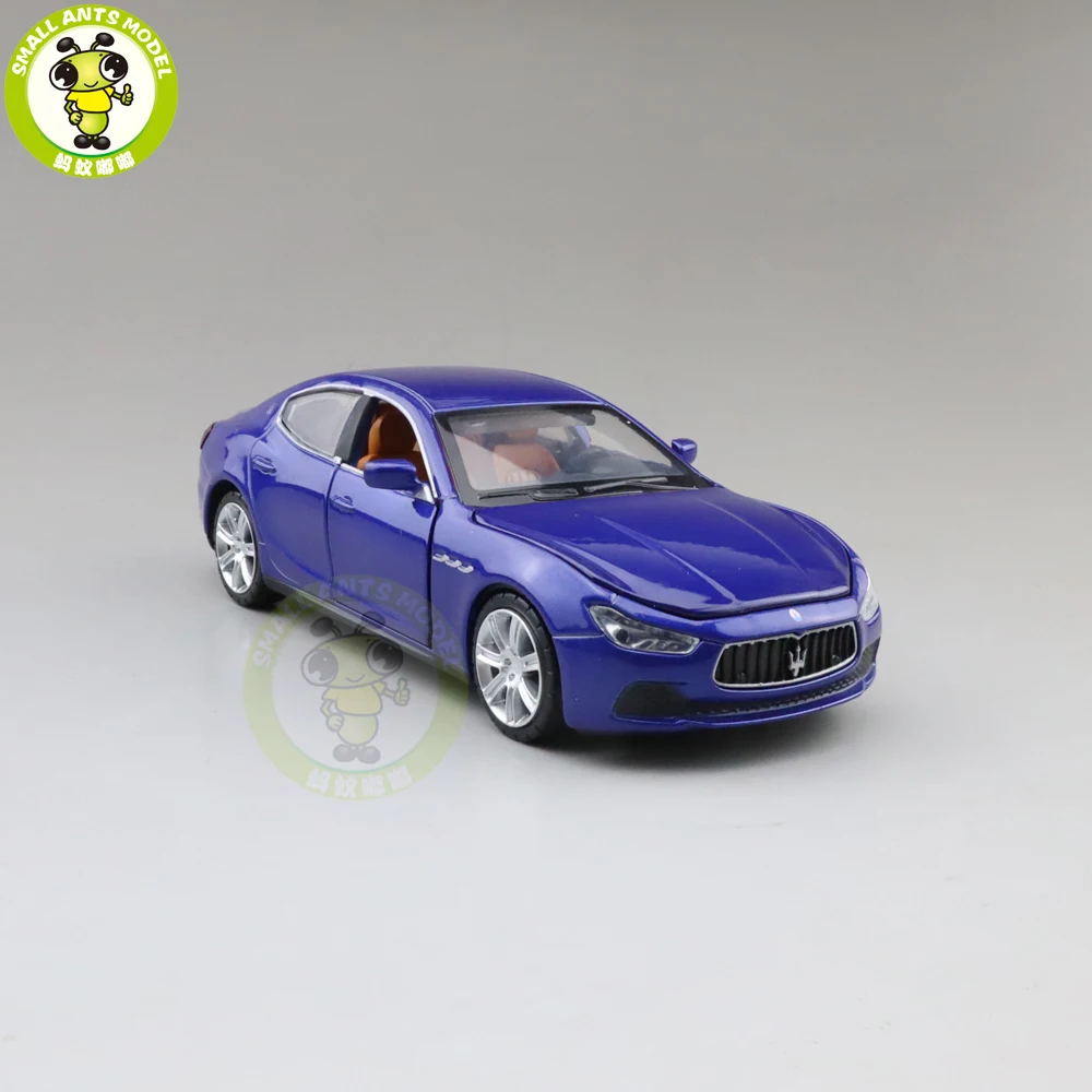 1/32 Maserati Ghibli литая под давлением Модель автомобиля игрушки для детей мальчиков и девочек Подарки звуковое освещение Вытяните назад