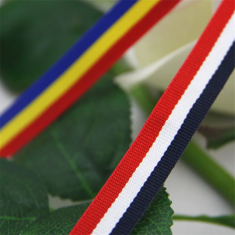 主3