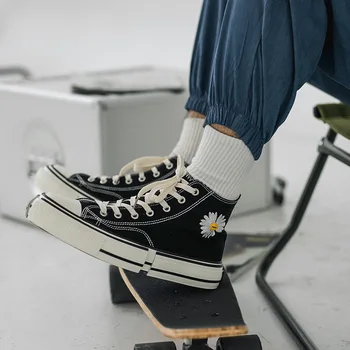 

Unisex Canvas Shoes Daisy Neutral Style Man Woman Sneakers Floral Size 35-43 Girls Casual Shoes Boys Fashion Gumshoe Black White