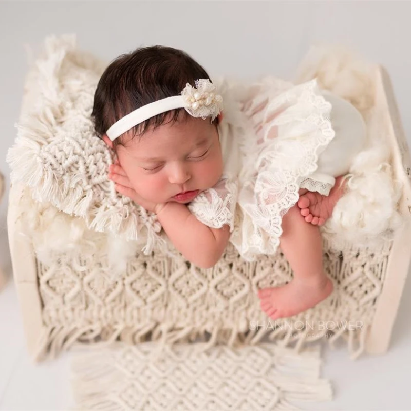 2021Hand-woven Bed Newborn Photography Props Baby White Wood Crib Basket With Tassels Shooting Assisted Solid Wood Bed Props