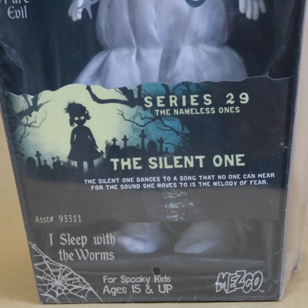 Серия "Живые мертвецы" 29 The Nameless Ones The Silent One Mezco Original Collect