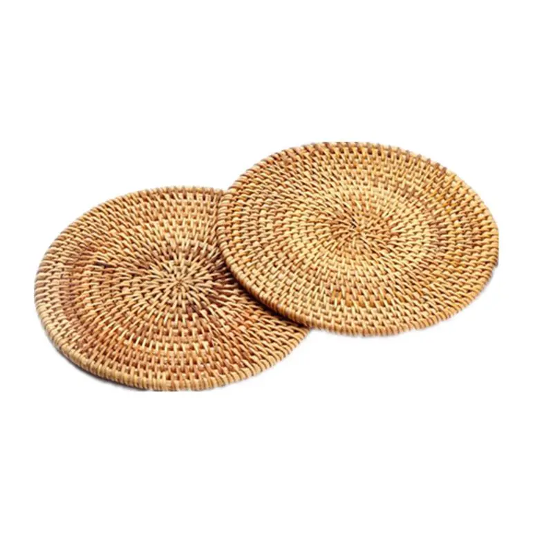 Ротанговые триветы для горячих блюд-изолированные горячие подушечки натуральные