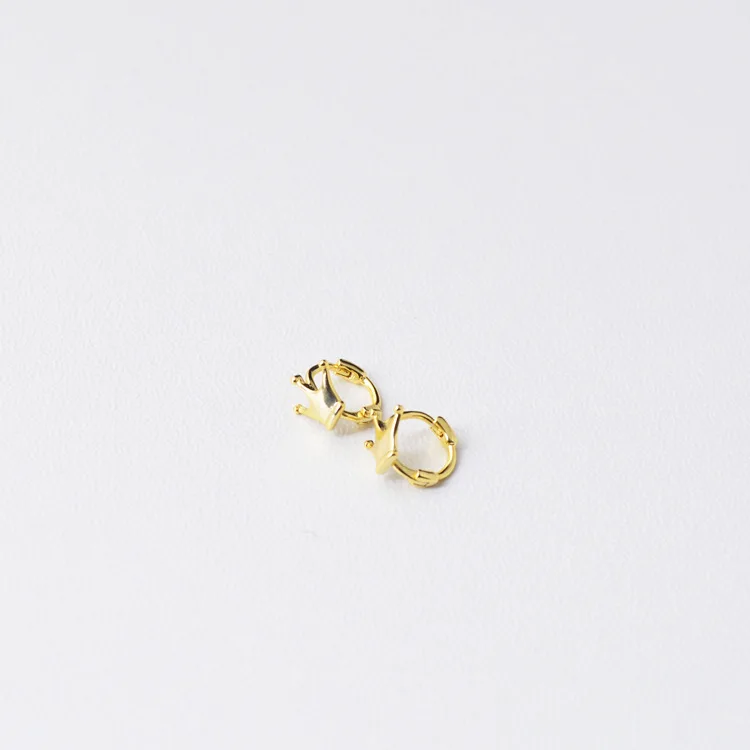 Серьги из стерлингового серебра 925 пробы, модные мини-корона, кольцо для ушей, Пряжка для ушей, маленькие милые трендовые серьги для девушек, серебряные ювелирные изделия для ушей