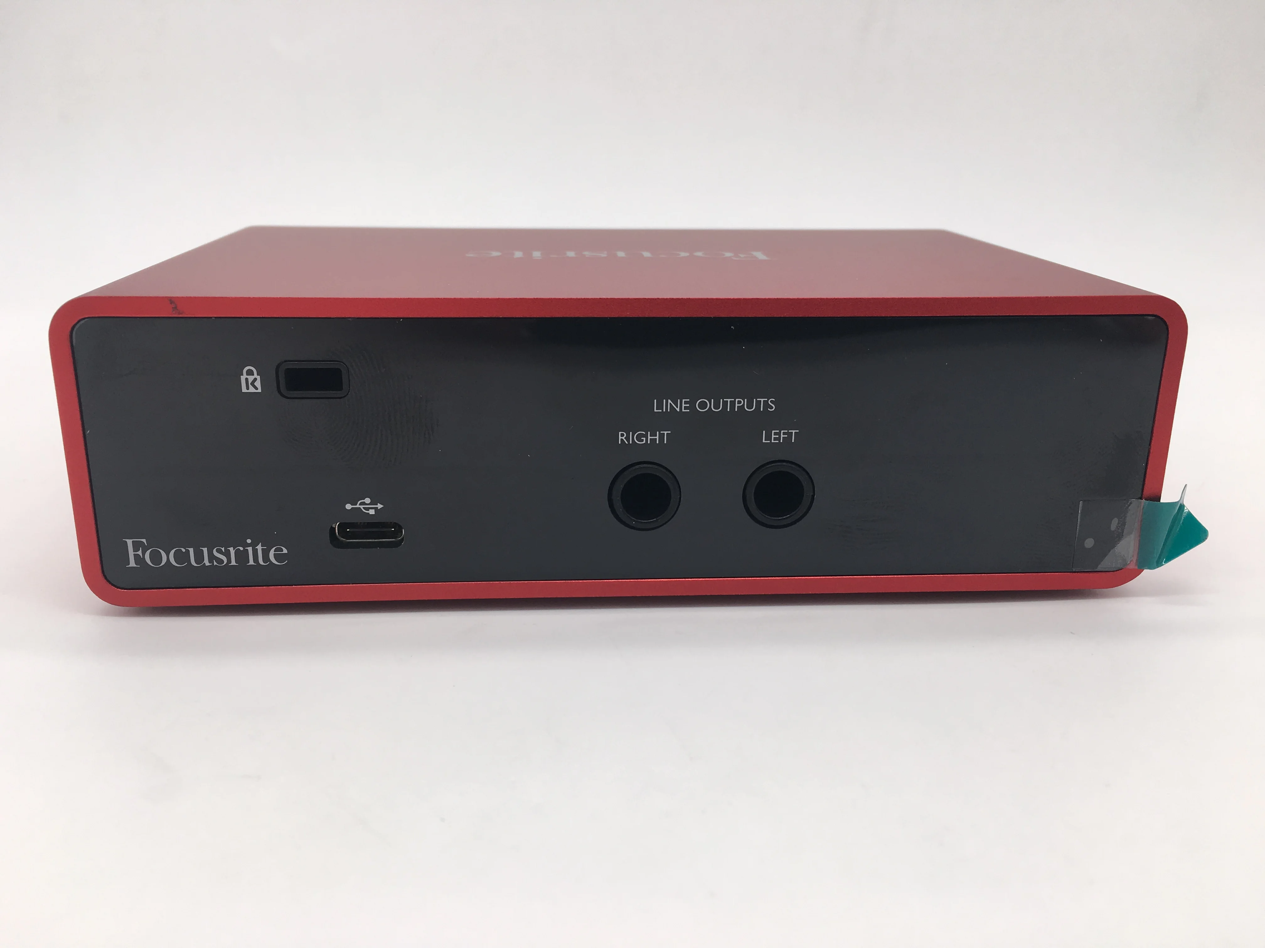 Новая Обновленная звуковая карта Focusrite Scarlett Solo (3 е поколение) с 2 входами и