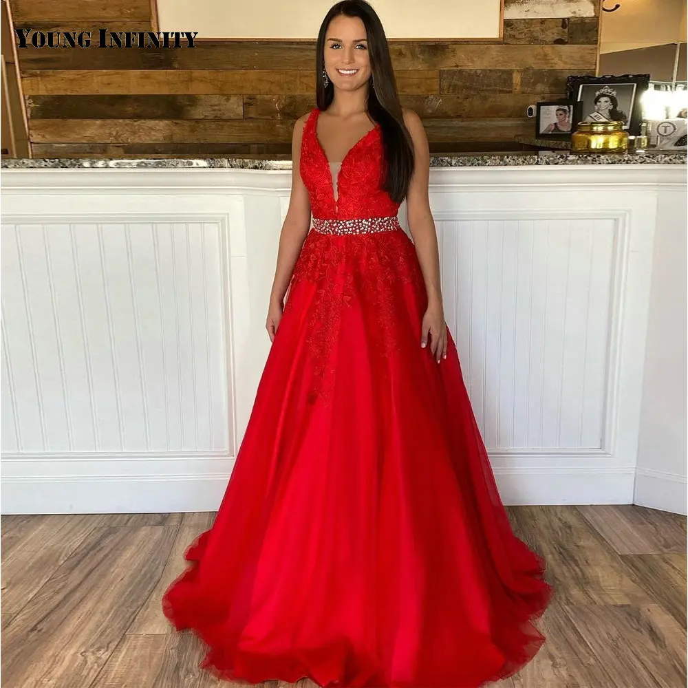 

Beautiful Red Prom Dress V Neck Backless Sleeveless Lace Appliques Beading Sweep Train Floor Length Ball Gown Party Gown 2021