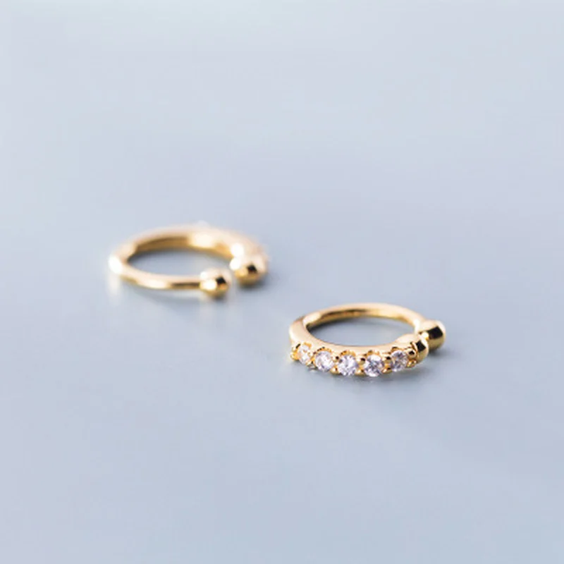 

Leouerry 925 Sterling Silver Cute None-pierced Ear Clip Temperament Short Zircon Ear Clips for Women Girls Round Ear Cuff Clip
