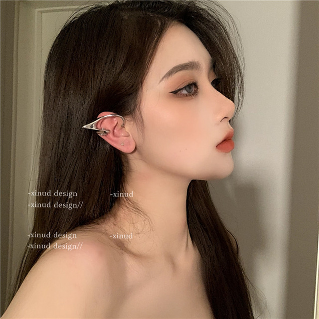 Punk Fairy Clip Earrings For Women Goth Irregular Metal Ear Cuffs Unusual Statement Design No Piercing Korean Earrings