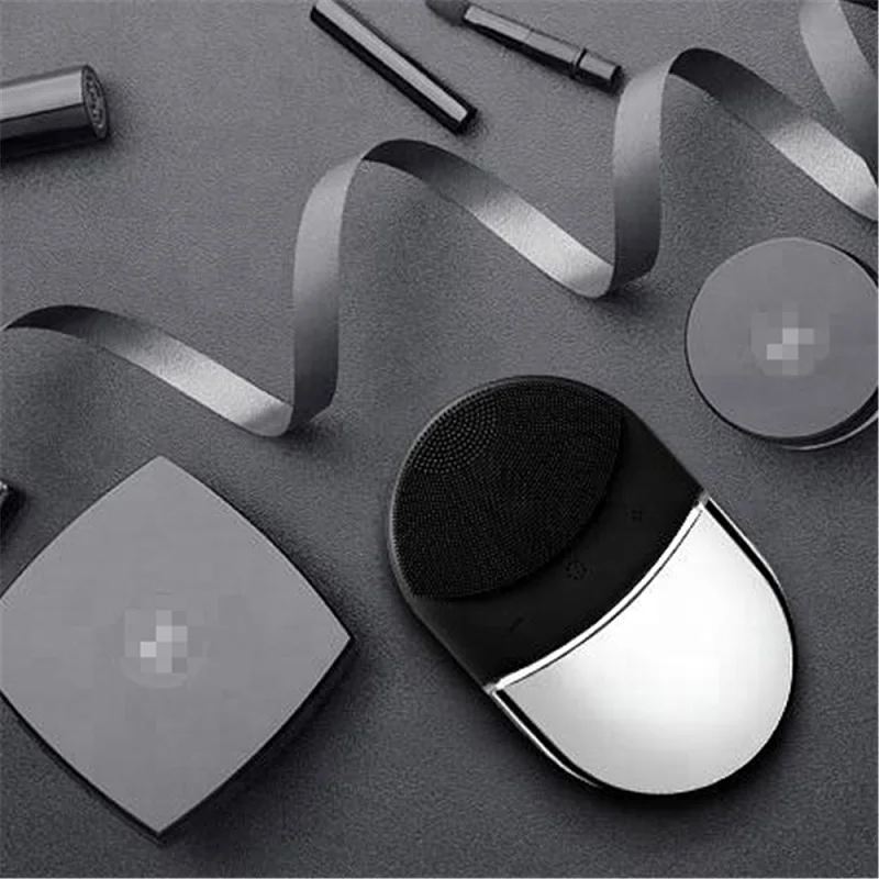 Electric-Silicone-Cleaning-Facial-Brush-for-Women (1)