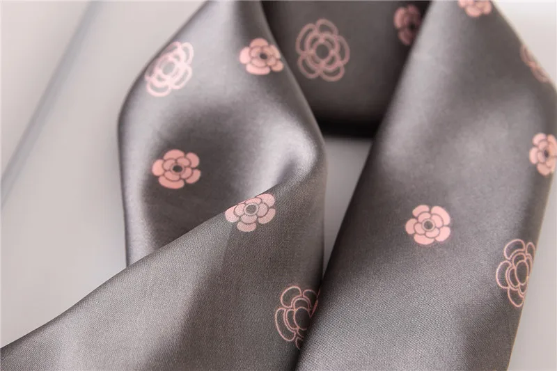 8807462590_2070773686