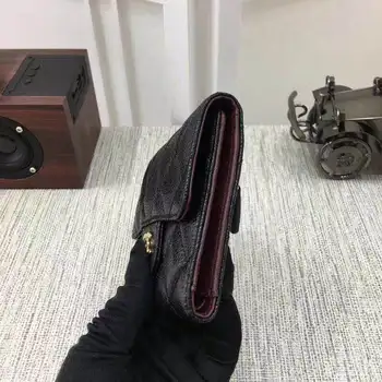 

High Quality 2020 Fashion Women's Short Purses Hasp Wallets For Female caviar leather sheepskin leather Free Shipping