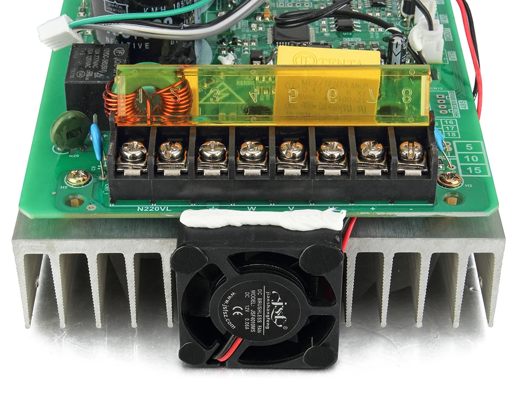 CNC VFD Универсальный 1.5kw/2.2kw 220V Инвертор однофазный преобразователь входной частоты Инвертор для двигателя шпинделя