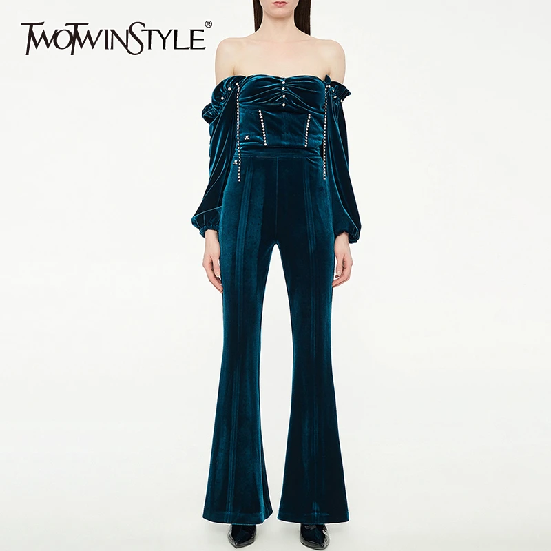 Женский бархатный костюм TWOTWINSTYLE с вырезом лодочкой рукавами фонариками футболка