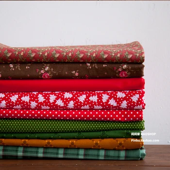 

110x50cm Flat-print Cotton Christmas Fabric Diy Handmade Clothing Red and Green Decoration Home Cloth 150g/m