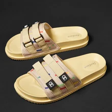 Модные милые летние новые оригинальные мужские тапочки; модный светильник; дышащая обувь на плоской подошве; Мужская брендовая Роскошная Уличная обувь для отдыха; Тапочки