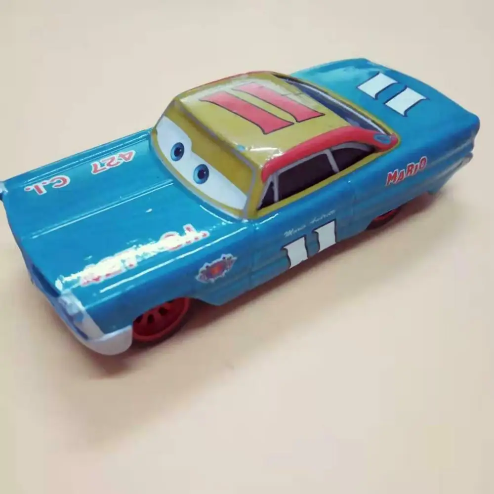Disney Pixar; автомобили; литье под давлением Металлический Игрушечный Автомобиль королева британского Королевского защитника полиция королева охранная модель автомобиля подарки мальчик день рождения - Цвет: Mario Andretti
