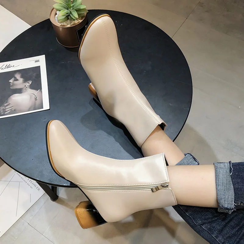 

Plus Size 35-43 Women Ankle Boots 2019 Winter High Heels Boots PU Leather Botas Mujer Black Fashion Booties Martin boots N7796