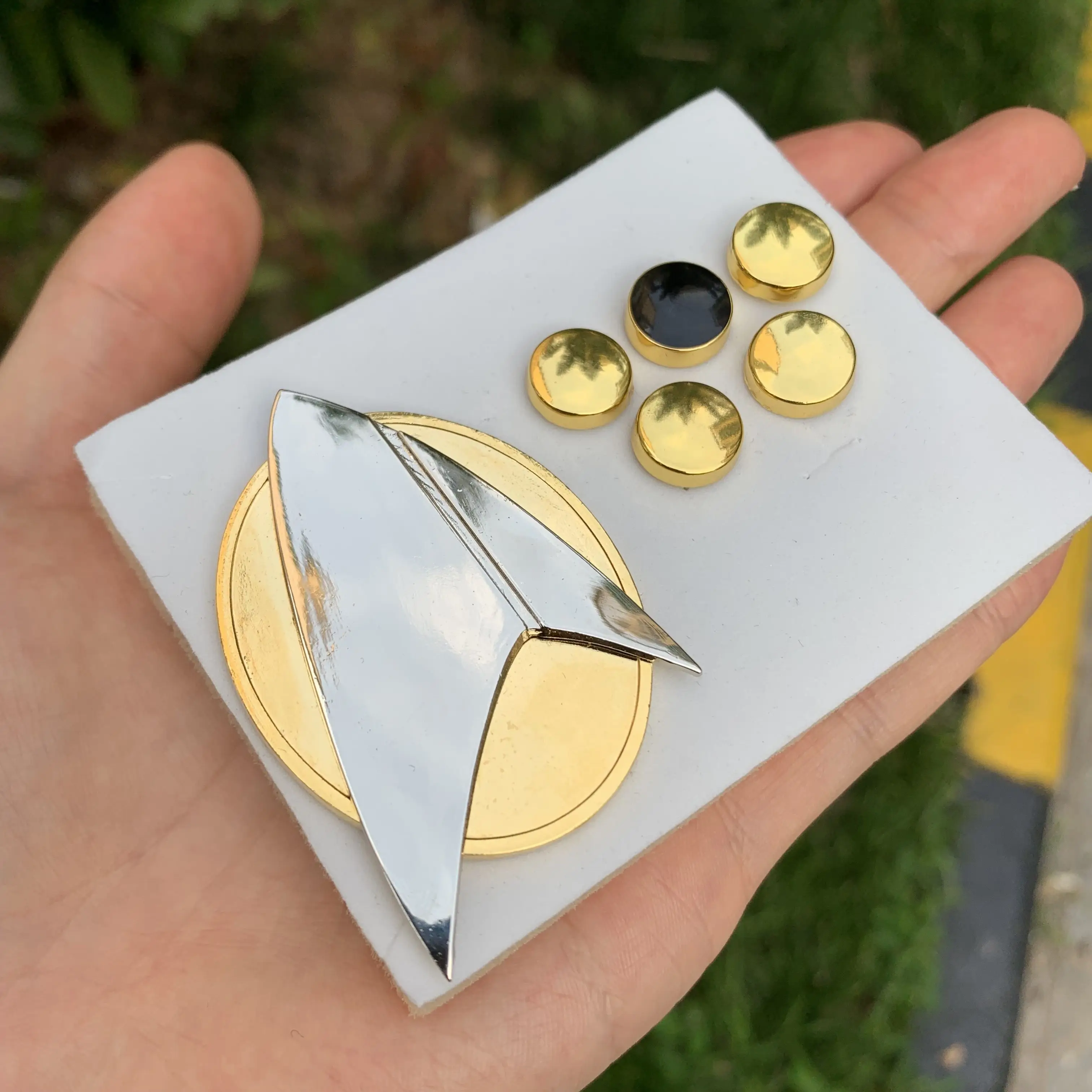 

6pcs/set Star Picard Combadge Rank Pips Brooch Trek Command Science Engineering Pin Badge Accessories Halloween Party Prop