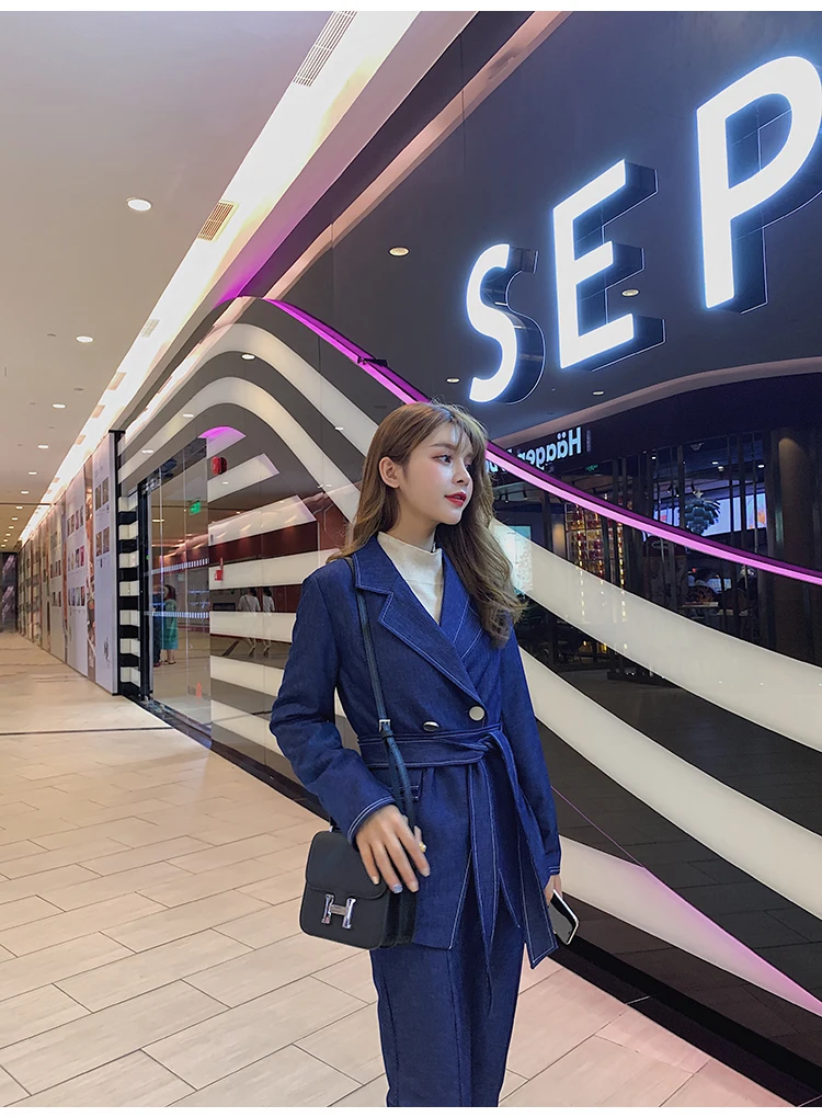 0_9_8220862020830889587