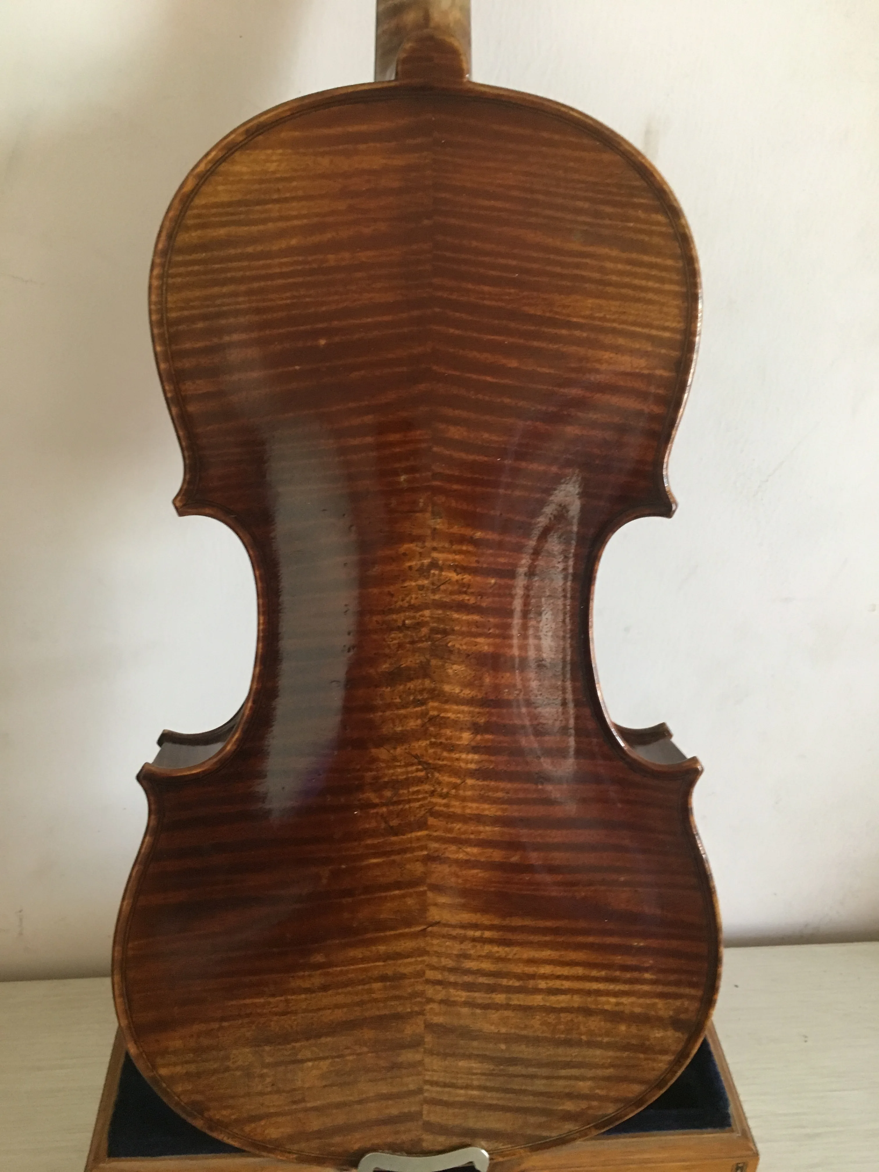 Professonal violin 4/4 size solid flamed maple back antique style | Спорт и развлечения
