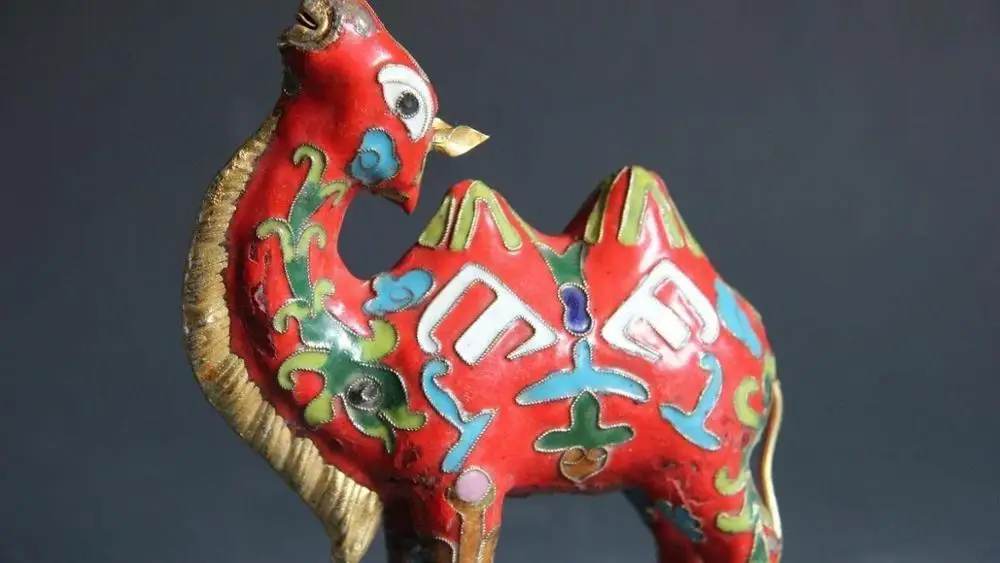6 Китайский Королевский Бронза Медь cloisonne Эмаль позолоченный счастливый красный лама Статуэтка медный верблюд