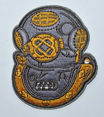 

100x SCUBA DIVING Mark V Navy Helmet PATCH embroidered NEW iron-on MK-5 APPLIQUE gift (≈ 7.2 * 8.2 cm)