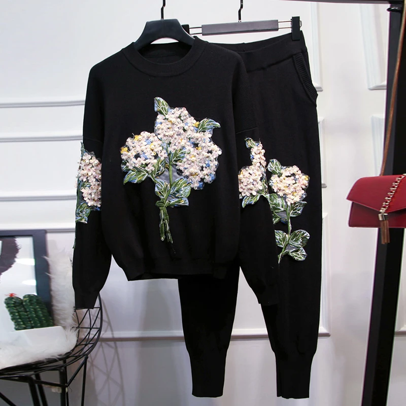 Высокий уличный стильный осень зима Подиум костюм набор женские цветы вышивка свитер с бусами брюки набор