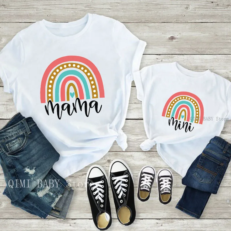 

Rainbow Mama Mini Family Matching Tshirt Summer Short Sleeve Family Look T-shirts Mother and Daughter Fashion Clothes Tops