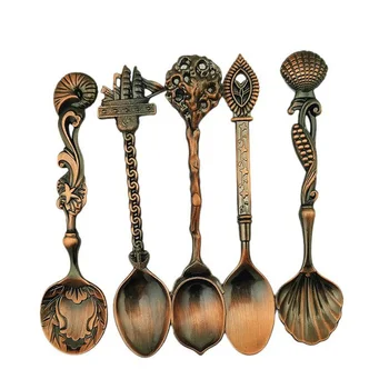 

5pcs Vintage Style Tableware Set Stainless Steel Coffee Spoon Tea Spoon Dessert Spoon Kitchen Bronze Carved Knife Fork Spoon Set