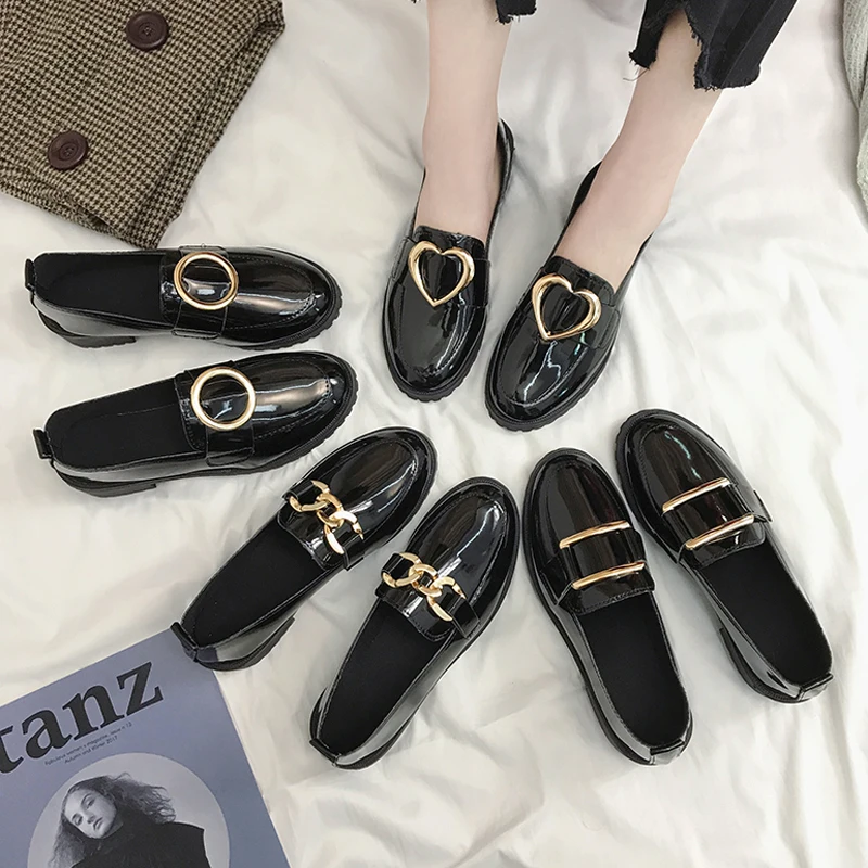 

High Quality Oxfords woman Flat Shoes Women Casual Metal decoration Loafers Shoes for Woman Flats Comfortable Slip on Shoes