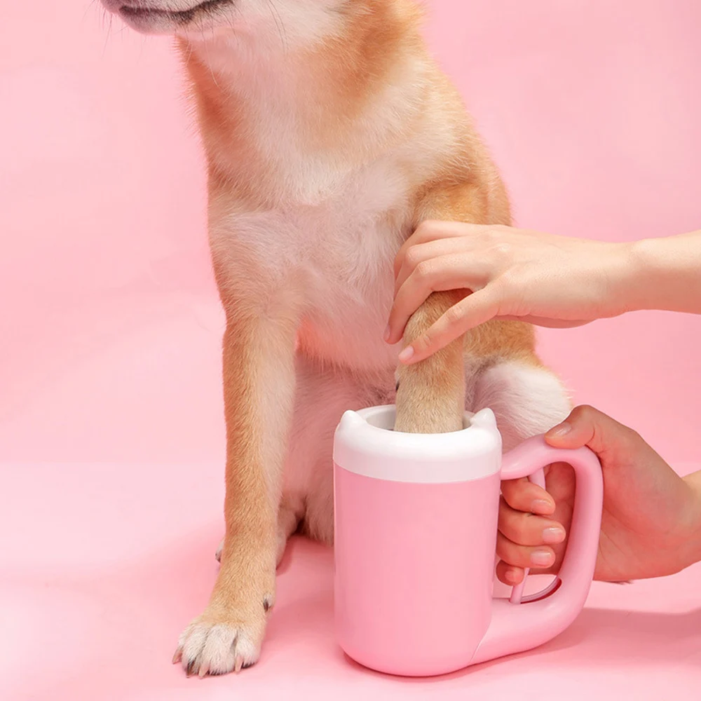 

Dog Paw Cleaner Cup for Small Large Dogs Pet Feet Washer Portable Pet Cat Dirty Paw Cleaning Cup Soft Silicone Foot Washing Tool
