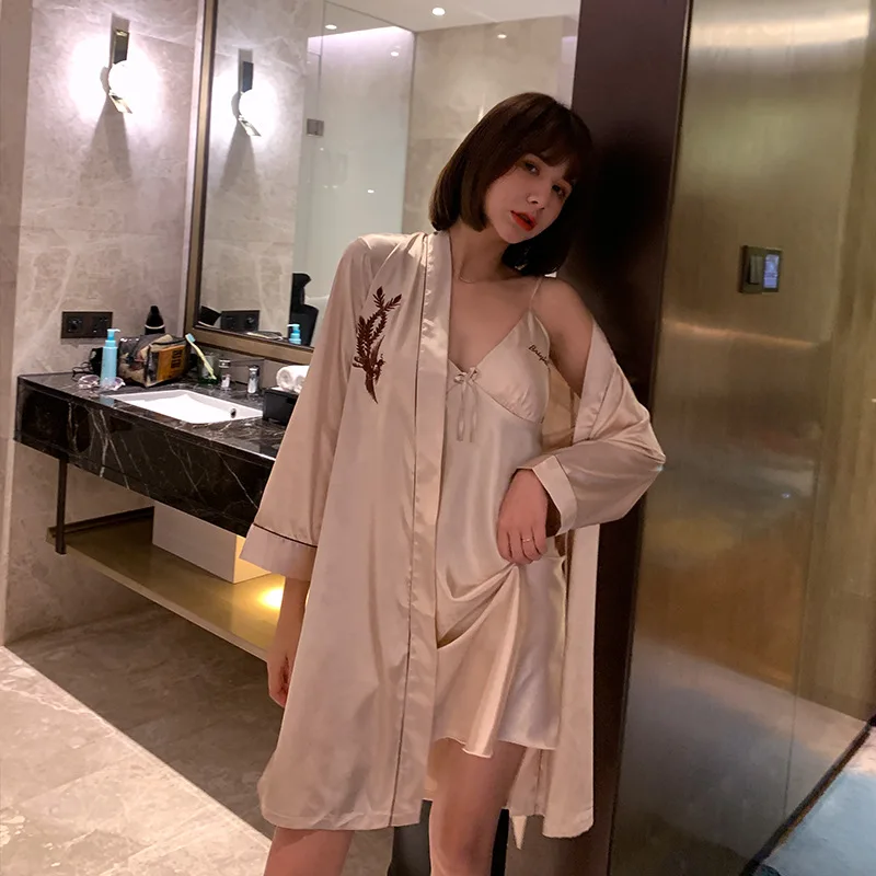 13987123269_1089985475