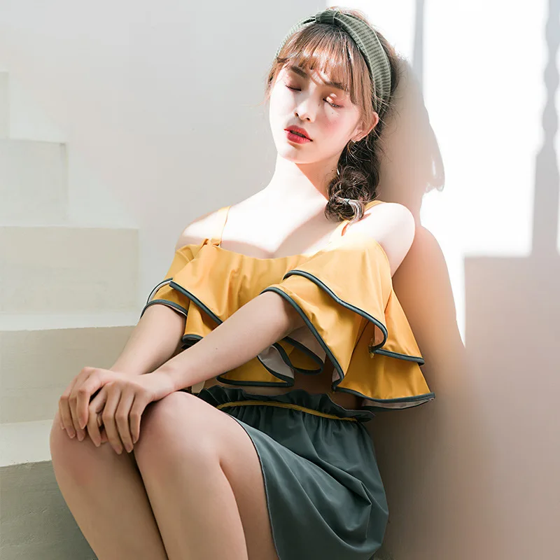 

Small Peach Bathing Suit Women's Slimming Belly Covering off-Shoulder Students Hot Springs Split Type Three-piece Set Skirt Unde