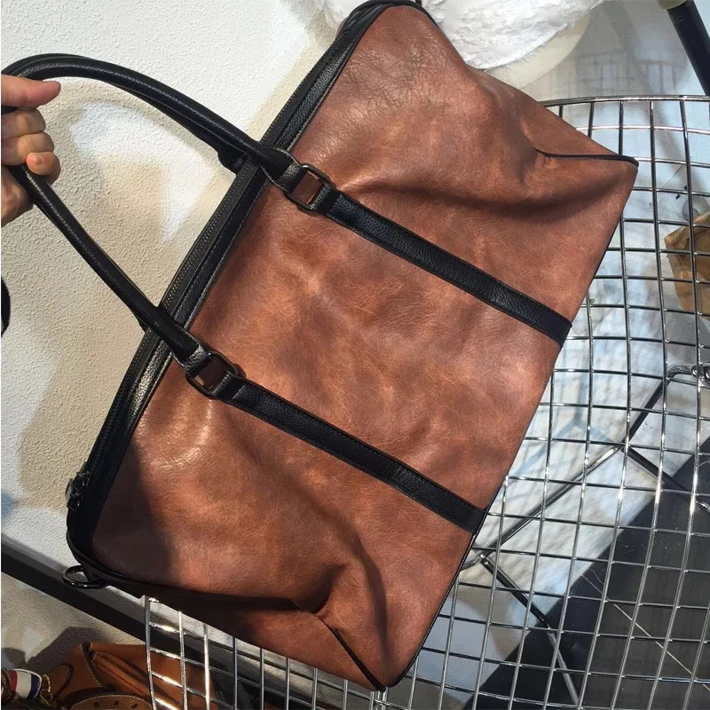 

Leather Travel Bag 2019 New Female Bag Large Capacity Luggage Travel Boarding Bag Sports Fitness High Quality Washed Handbag