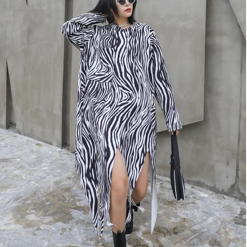 

XUXI Zebra Pattern Splicing T Shirt Women LongSleeve Streetwear Casual Irregular Stripe Printing Loose TShirt Autumn 2020 FZ3038