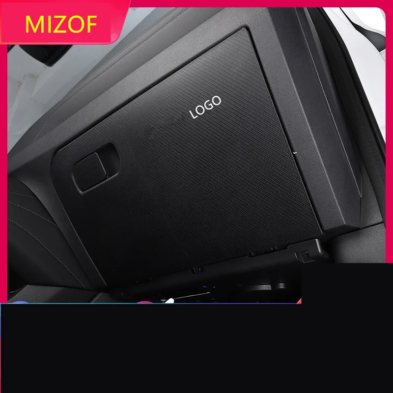 

Carbon Fibre Copilot Passenger Storage Box Protective Anti-Kick Sticker Pad Mat For Great Wall Haval F7 F7X CAB190