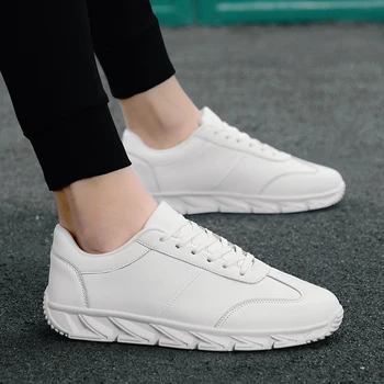 

Solid sneakers men shoes mans footwear 2020 fashion lace-up casual shoes men sneakers breathable vulcanized shoes male tennis