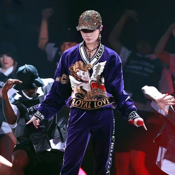 

New Autumn and winter style fashionable velvet Angel embroidered loose jacket sportswear trousers suit